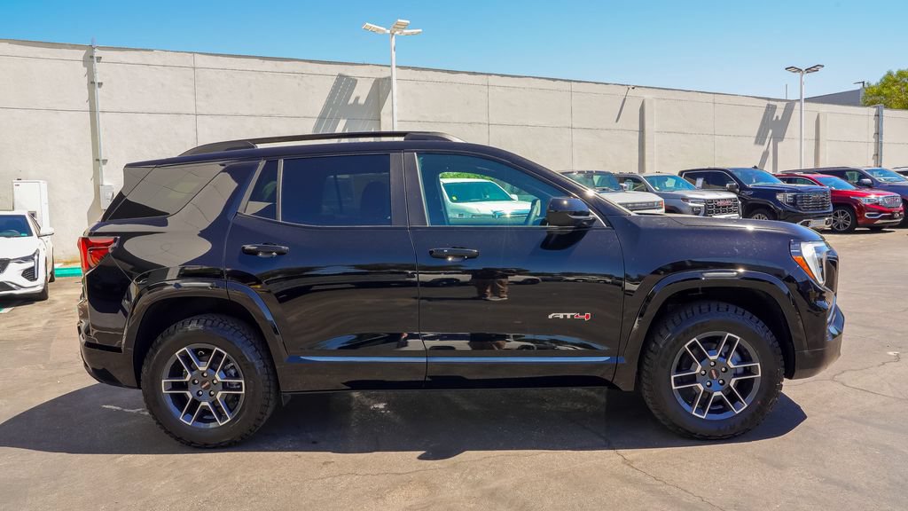 New 2027 GMC Terrain AT4 w/ Technology Package II AWD/4WD image 7
