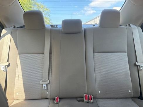 Used 2014 Toyota Corolla LE FWD image 24