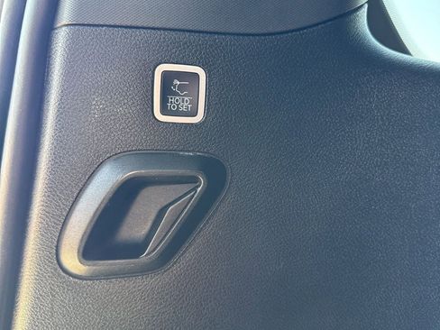 Used 2022 Jeep Wagoneer Series II w/ Premium Group I image 6