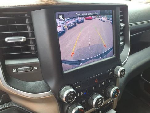 Used 2020 RAM 1500 Laramie AWD/4WD image 25