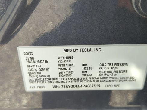 Used 2023 Tesla Model Y Long Range AWD/4WD image 38