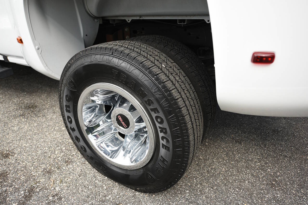 Used 2019 GMC Sierra 3500 SLT w/ Duramax Plus Package AWD/4WD image 9