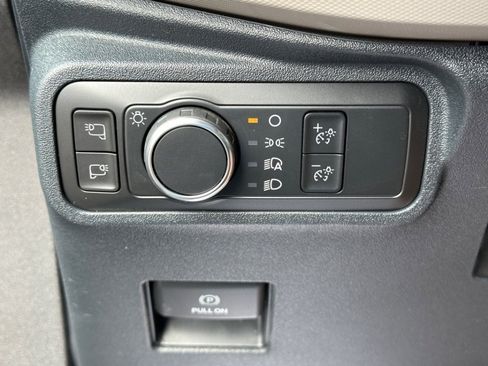 Used 2022 Ford Bronco Wildtrak image 36