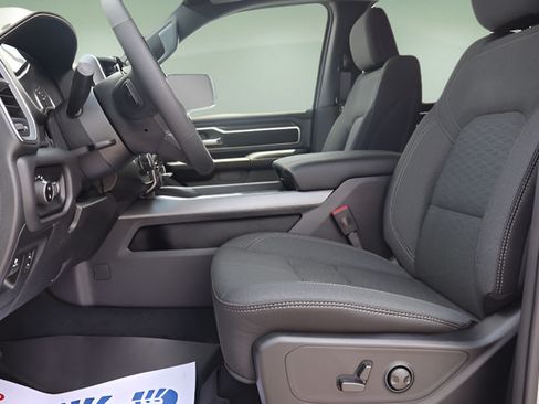 New 2026 RAM 1500 Big Horn AWD/4WD image 10