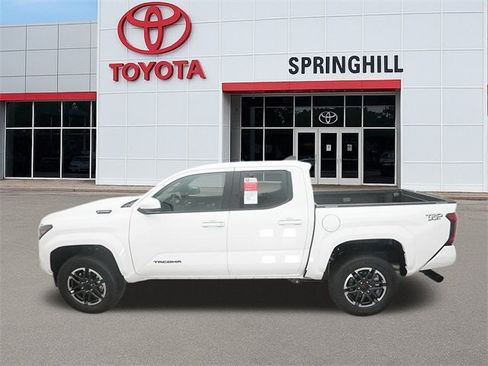 New 2025 Toyota Tacoma TRD Sport image 3