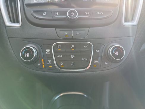 Used 2023 Chevrolet Malibu LT image 18