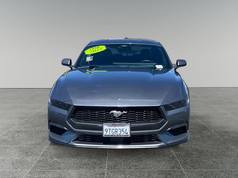 Used 2025 Ford Mustang Premium RWD image 8