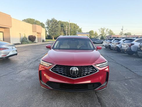 Used 2023 Acura MDX SH-AWD w/ Advance Package image 3