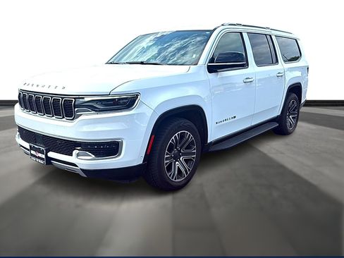 Used 2024 Jeep Wagoneer L Series II w/ Flexible Seating Group image 1