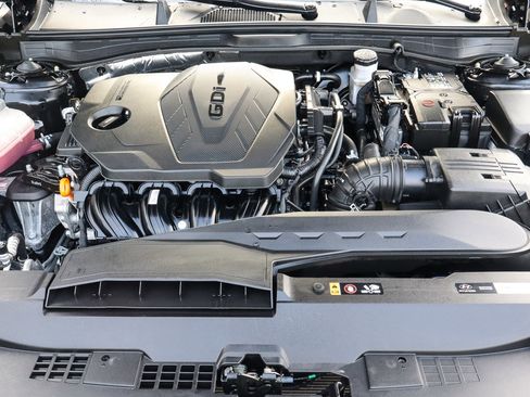 Used 2025 Hyundai Sonata SEL FWD image 18