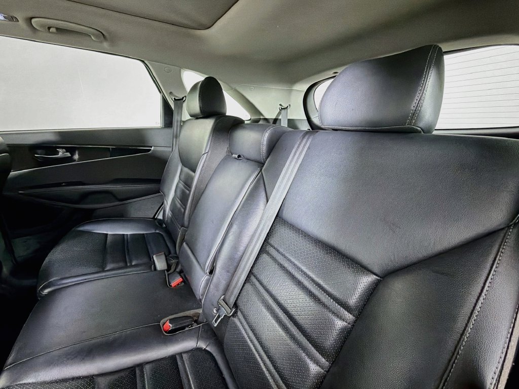 Used 2020 Kia Sorento EX AWD/4WD image 23
