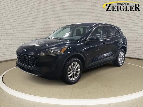 Used 2021 Ford Escape SE w/ Convenience Package image 1