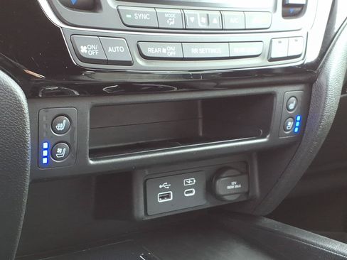 Certified 2024 Honda Passport Black Edition image 22