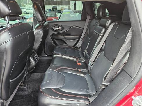 Used 2014 Jeep Cherokee Trailhawk w/ Comfort/Convenience Group image 21