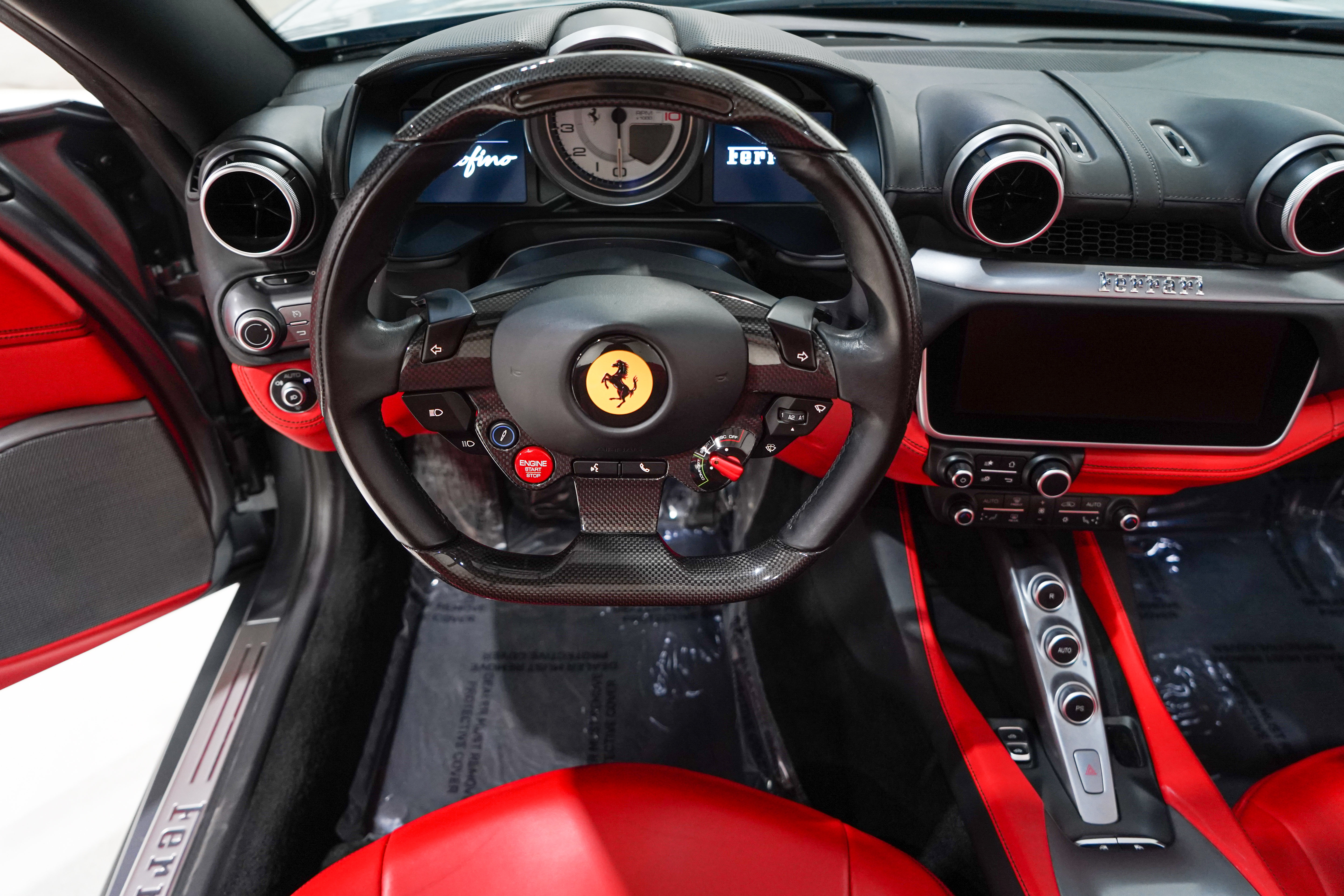 Used 2020 Ferrari Portofino RWD image 11
