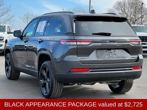 Used 2025 Jeep Grand Cherokee Limited w/ Black Appearance Package image 11