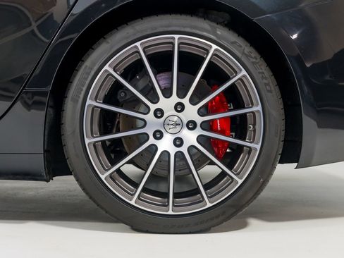 New 2024 Maserati Ghibli Modena Ultima Q4 image 14