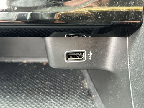 Used 2019 Volkswagen Jetta SE FWD image 31