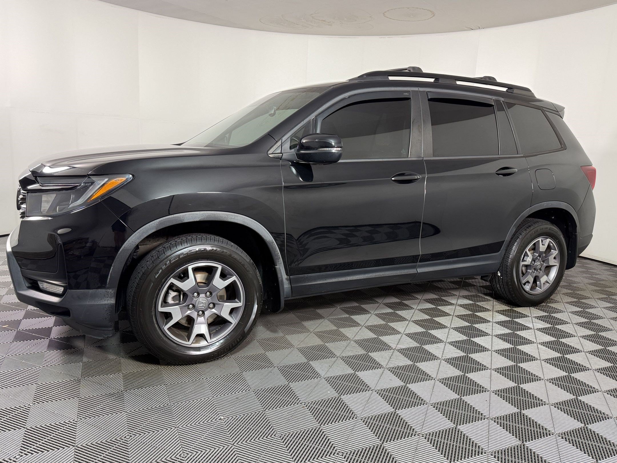Used 2023 Honda Passport TrailSport image 25