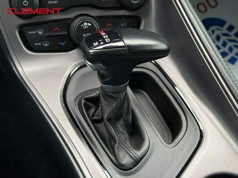 Used 2023 Dodge Challenger SXT image 21