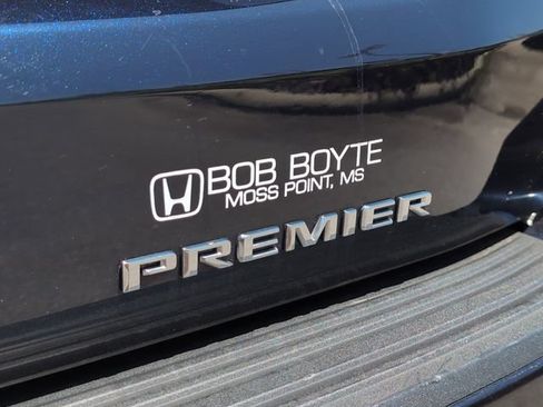Used 2023 Chevrolet Tahoe Premier AWD/4WD image 5