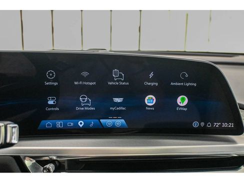 Certified 2024 Cadillac Lyriq Luxury AWD/4WD image 53