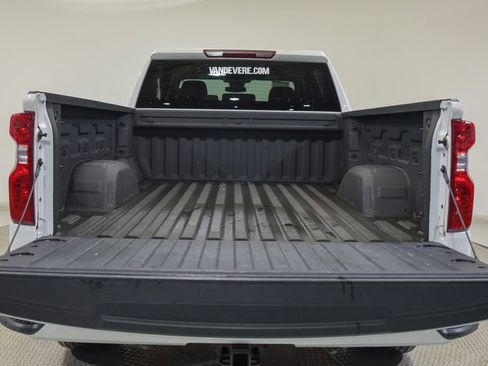 Used 2023 Chevrolet Silverado 1500 Custom AWD/4WD image 17