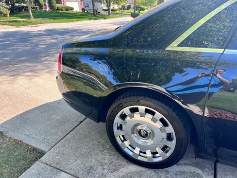 Used 2013 Rolls-Royce Ghost RWD image 7