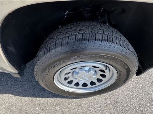 Used 2023 Chevrolet Colorado W/T image 34