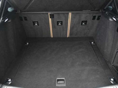 Certified 2023 Porsche Macan S AWD/4WD image 52