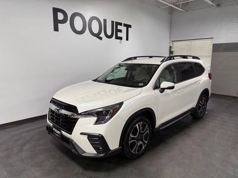 Used 2023 Subaru Ascent Limited AWD/4WD image 2