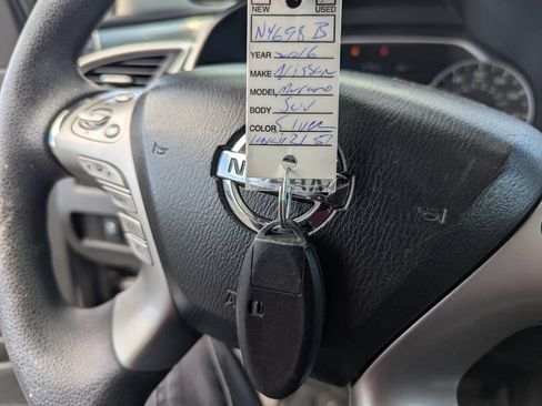 Used 2016 Nissan Murano S AWD/4WD image 16