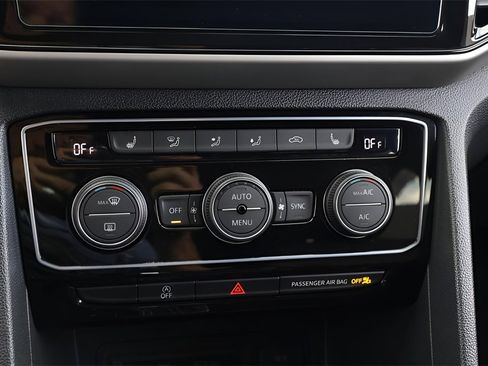 Used 2023 Volkswagen Atlas Cross Sport SE w/ Black Wheel Package image 25