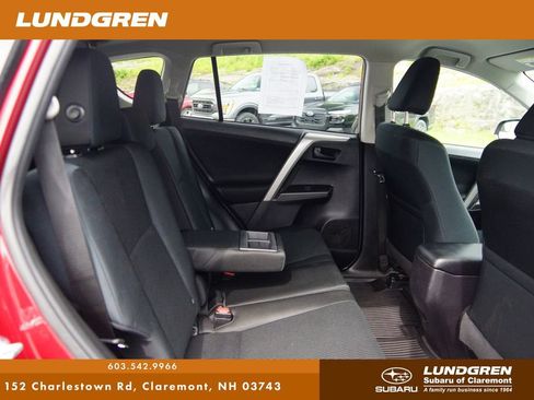 Used 2018 Toyota RAV4 LE w/ All Weather Liner Package AWD/4WD image 25