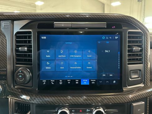 Used 2025 Ford F150 Lariat w/ Equipment Group 502A High image 31