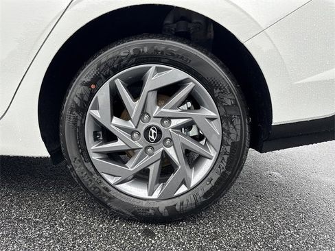 New 2026 Hyundai Elantra Blue image 19