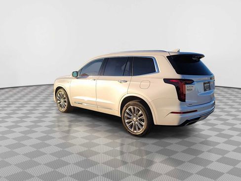 Used 2024 Cadillac XT6 Premium Luxury w/ LPO, Floor Liner Package AWD/4WD image 6