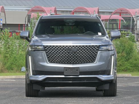 Used 2022 Cadillac Escalade Premium Luxury AWD/4WD image 28