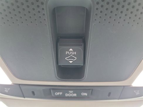 Used 2023 Honda CR-V EX-L image 30