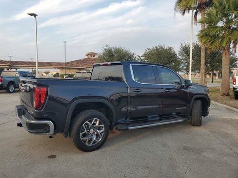 New 2026 GMC Sierra 1500 SLE image 7