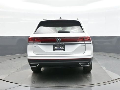 New 2026 Volkswagen Atlas SE image 6