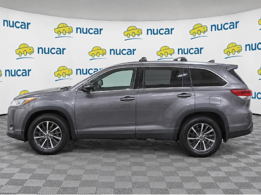 Used 2018 Toyota Highlander XLE AWD/4WD image 7