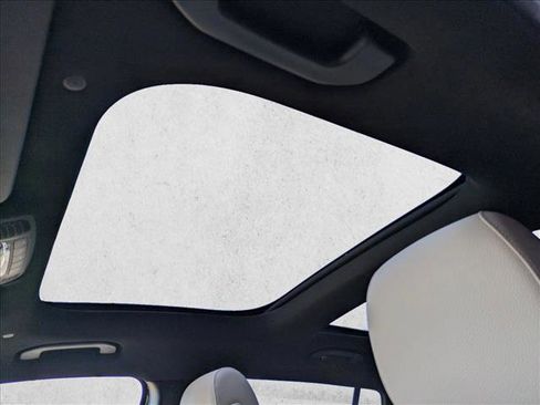 Certified 2022 Mercedes-Benz GLB 250 image 19