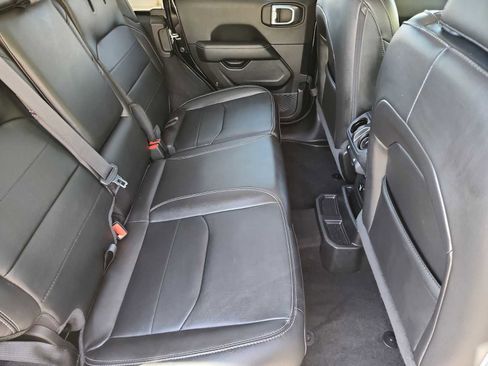Used 2023 Jeep Wrangler Sahara w/ Cold Weather Group AWD/4WD image 16
