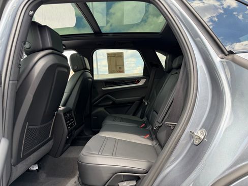 New 2026 Porsche Cayenne S AWD/4WD image 22