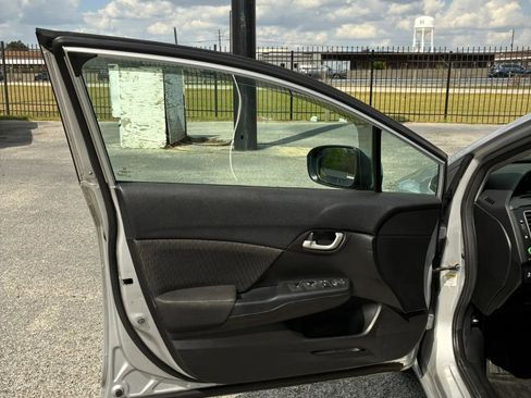 Used 2014 Honda Civic LX image 30