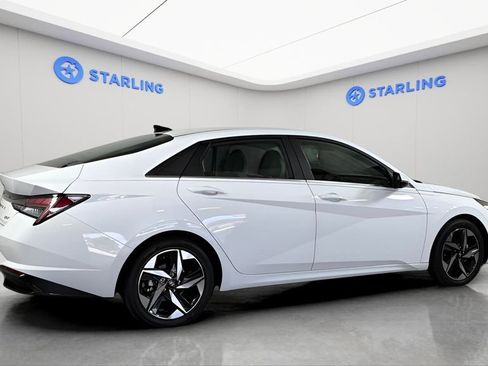 Used 2022 Hyundai Elantra Limited w/ Cargo Package FWD image 11
