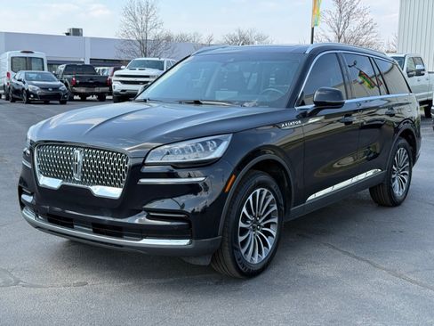 Used 2022 Lincoln Aviator AWD w/ Premium Package image 4