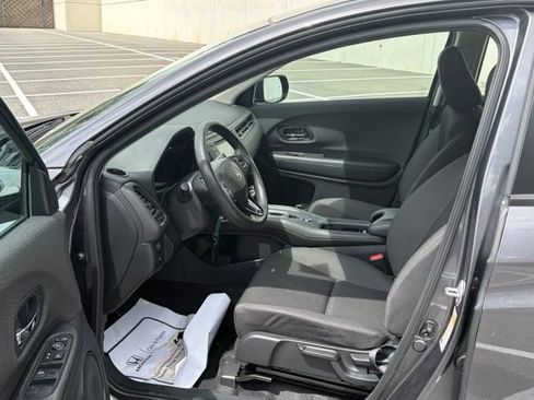 Used 2022 Honda HR-V LX image 15