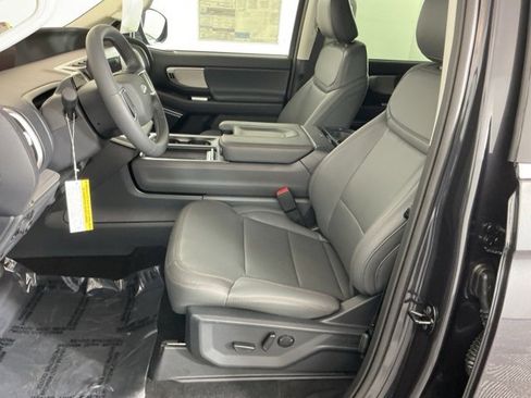 New 2025 Ford Expedition Max Active image 16